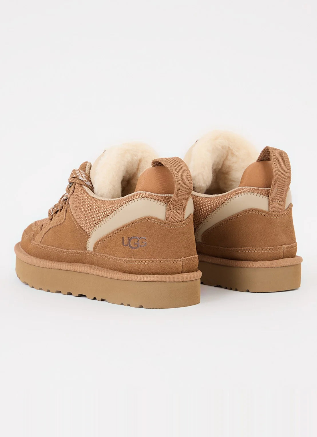 Buskin | UGG Lowmel Dames Sneakers Beige Suède met Wolvoering