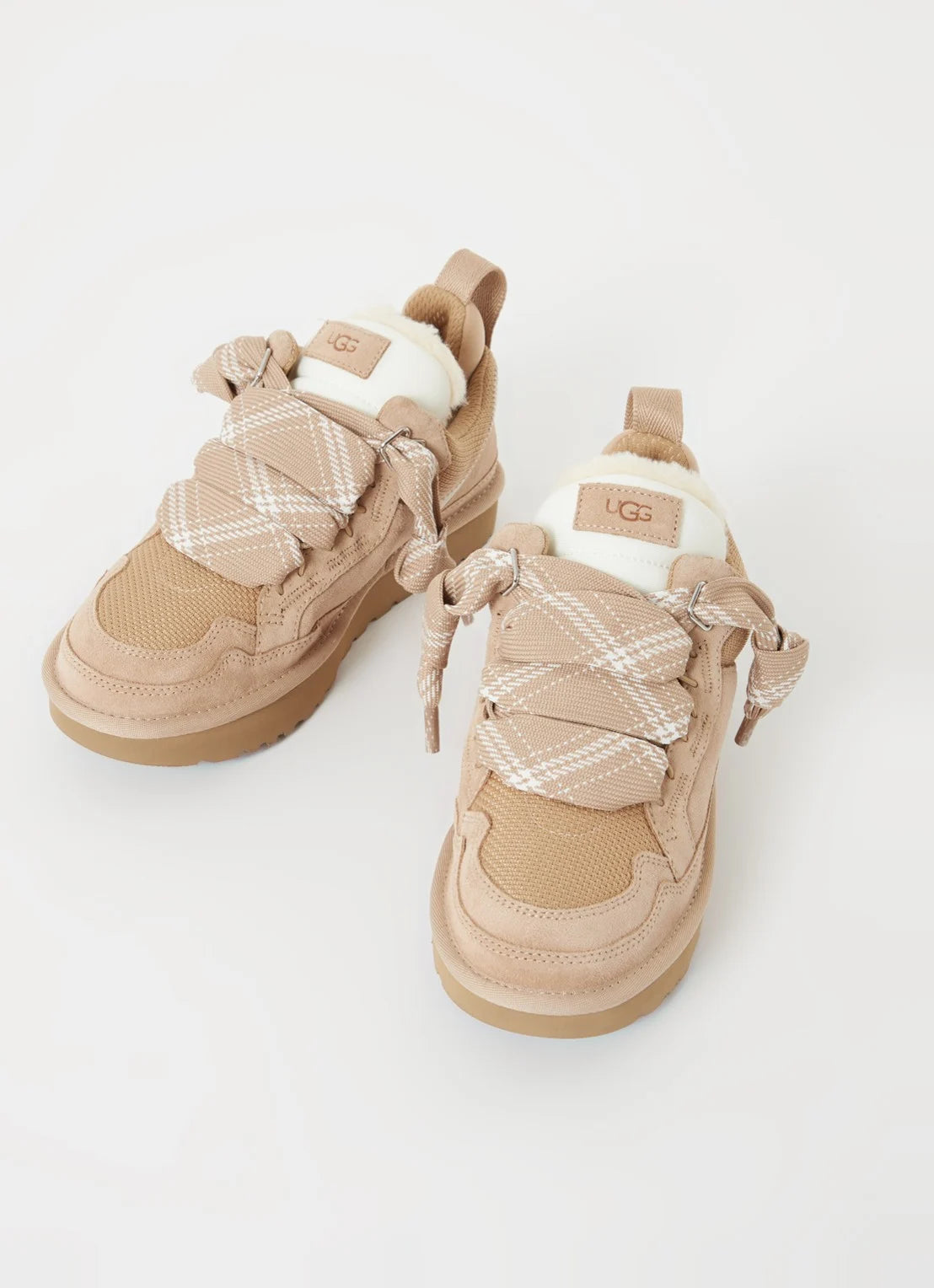 Buskin | UGG Lowmel Dames Sneakers Beige Suède met Wolvoering